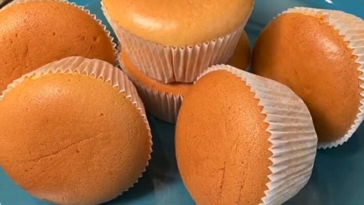 Bánh cupcake ẩm mịn